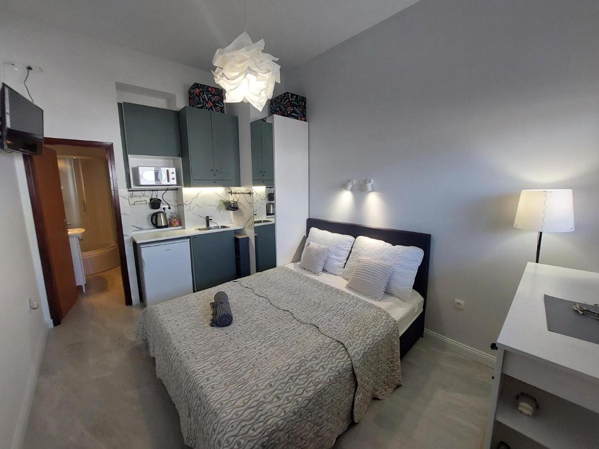 Lipotica Rooms 扎达尔 外观 照片