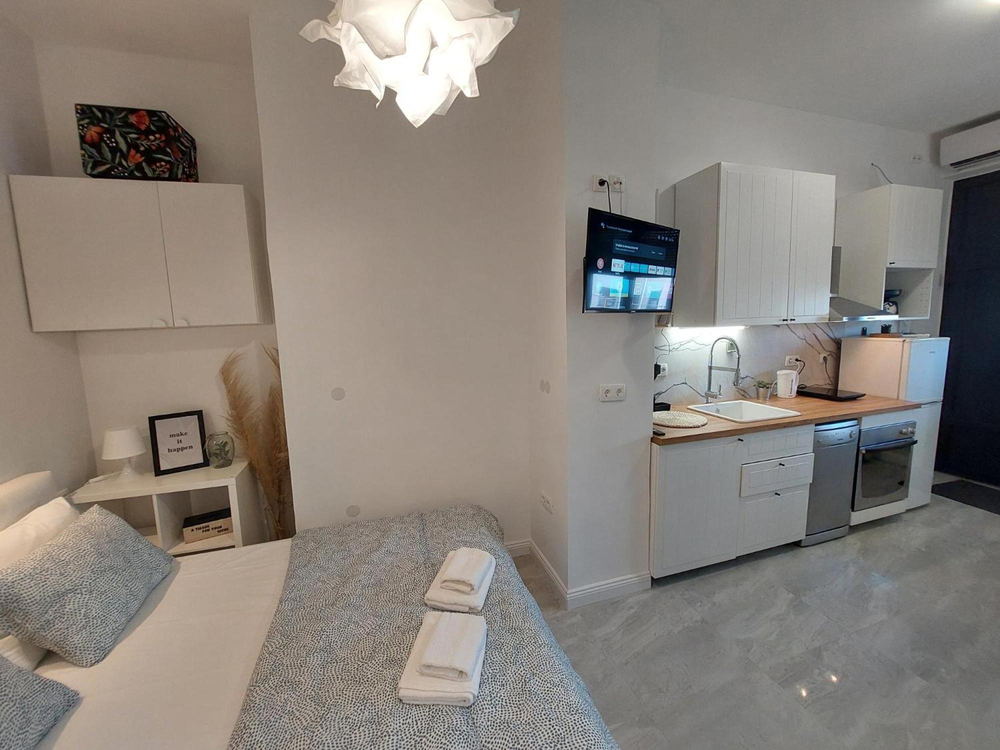 Lipotica Rooms 扎达尔 外观 照片